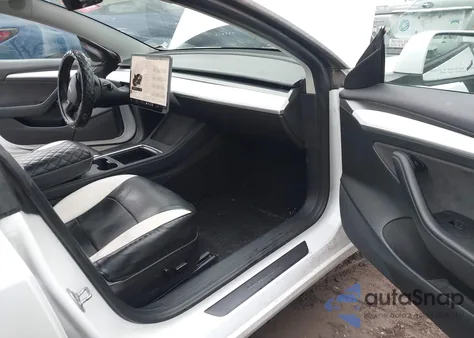 2022 Tesla Model 3 Rear-Wheel Drive из США, поврежденный, VIN 5YJ3E1EA5NF335835